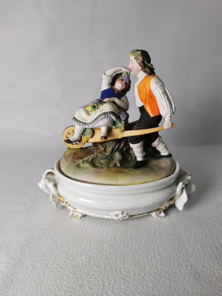 塑像, Scatola colorata H. 22 cm - 22 cm - 瓷 #1.0