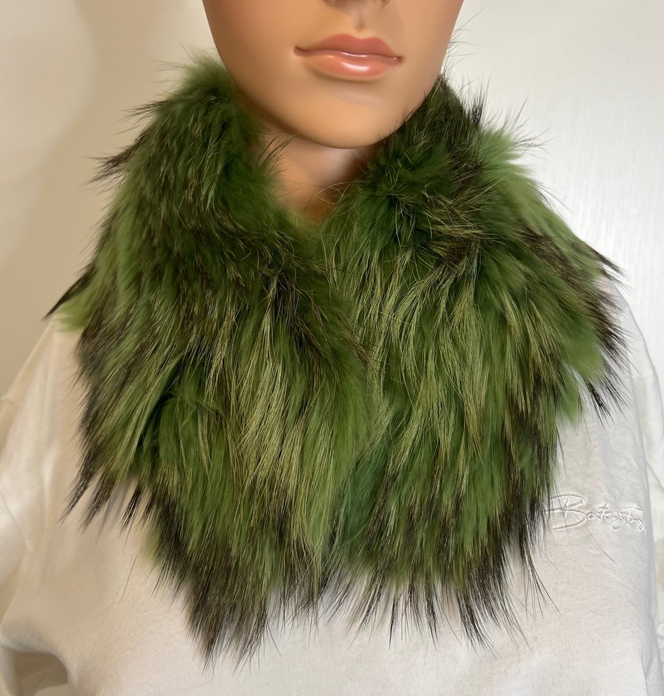 Artisan Furrier - Green - Fox Fur Collar - Sciarpa #1.0