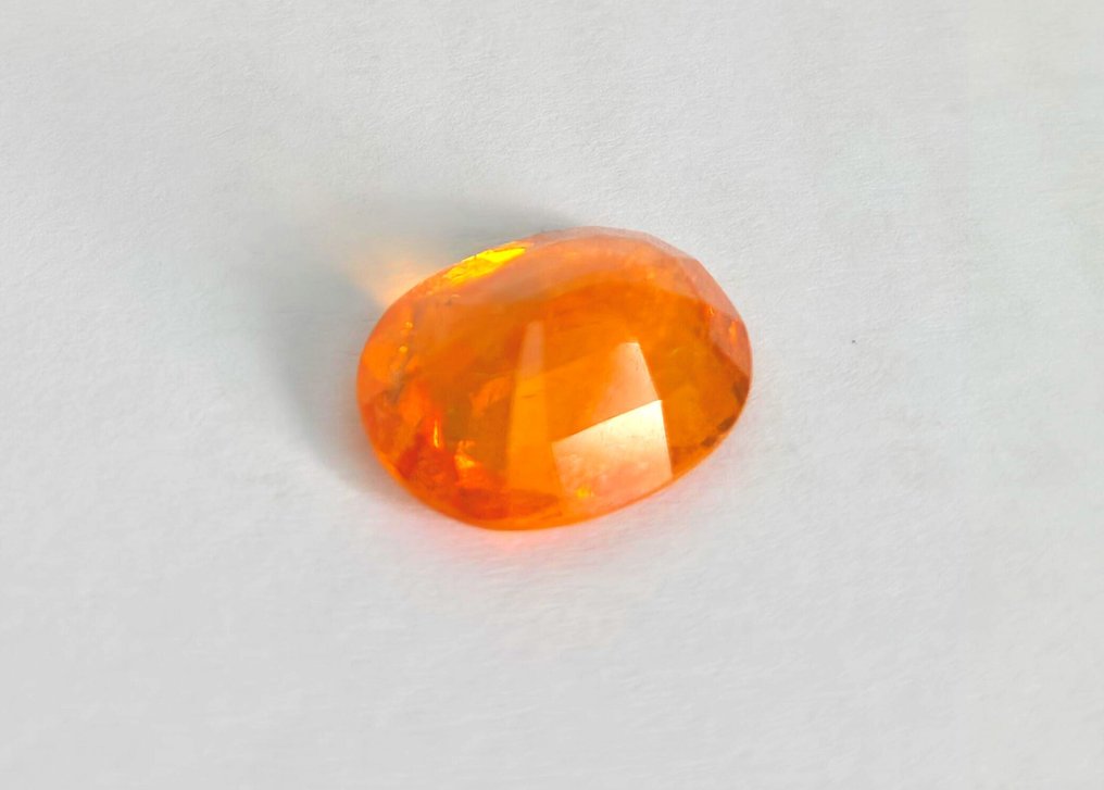 1 pcs  Portocaliu Granat  - 6.09 ct - Asociația internațională de pietre prețioase colorate (ICA GemLab) - Fanta Orange #2.1