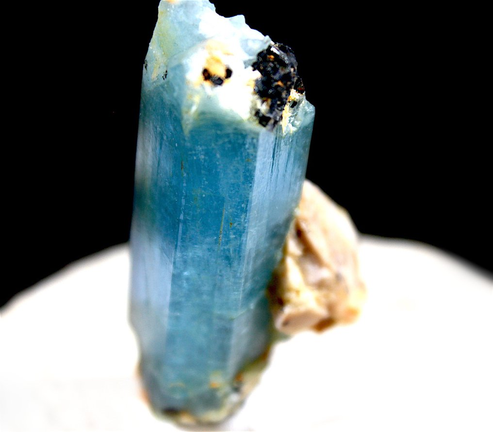 Ct. 127.30 Grande Cristallo di Acquamarina - Cristallo - Altezza: 52 mm - Larghezza: 24 mm- 25.46 g #1.0