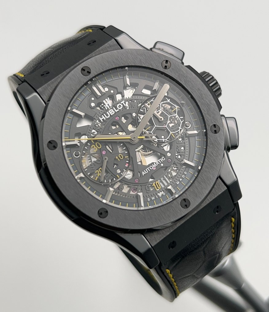 Hublot - Classic Fusion Aerofusion Chronograph Pelé Limited Edition - 525.CM.0179.VR.PEL14 - Herre - 2010-2020  #2.1