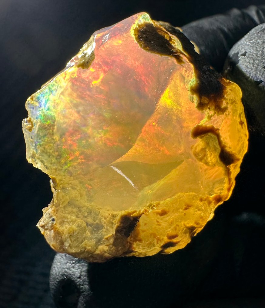 67克拉水晶欧泊 粗糙- 13.4 g #1.0