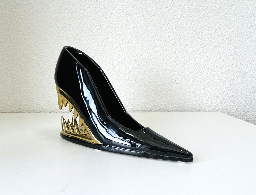 Γλυπτό, Artwork***Domina Schoen*** - 24 cm - Πήλινο - 2025 #2.1