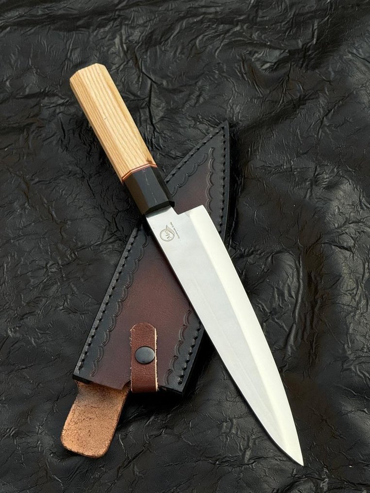 廚刀 -  厨房刀 - 不锈钢12c27厨师刀，水牛角柄配ASH木柄 - 木材 - 亞洲 #1.0