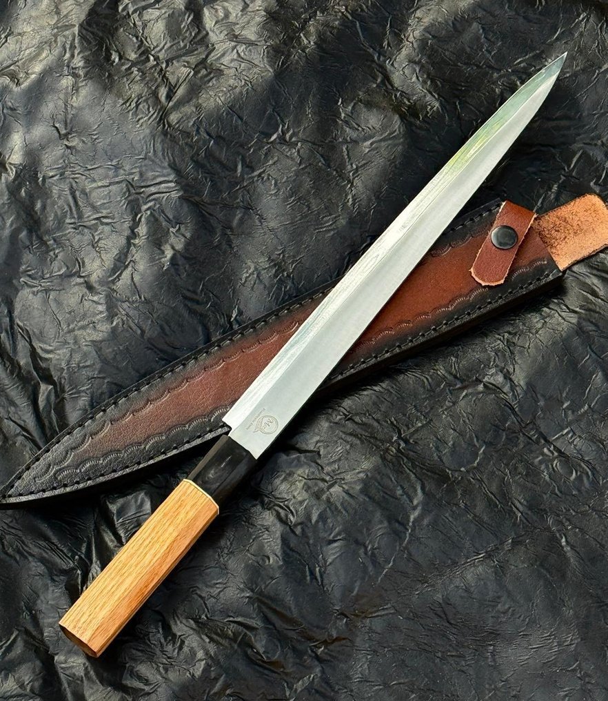 厨刀 -  厨房刀具 - 不锈钢12c27厨师刀，水牛角柄配ASH木柄 - 木头 - 亚洲 #4.3