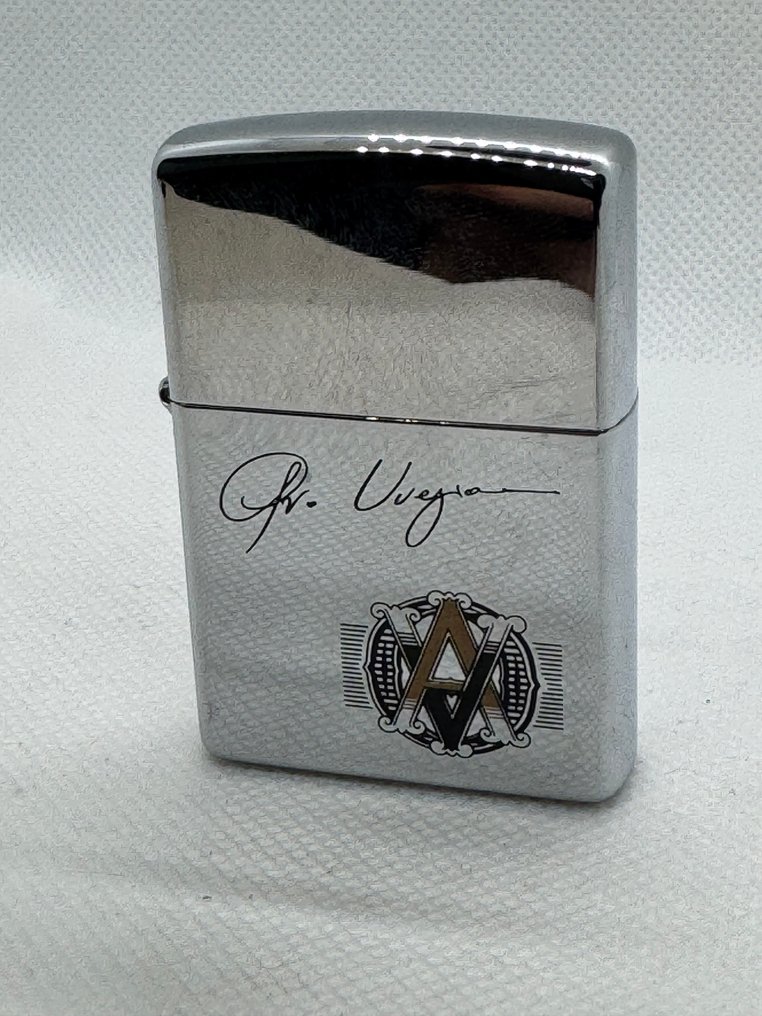 Zippo - Sem preço de reserva - Isqueiro - Aço (aço inoxidável) #1.0