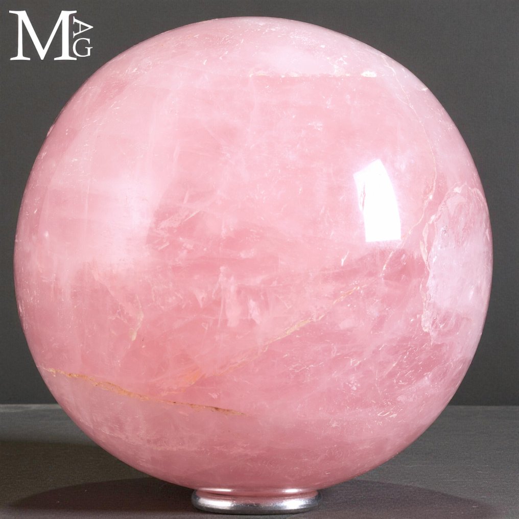 Φυσική σφαίρα από ροζ χαλαζία - Μια σφαίρα από ροζ χαλαζία. - Ύψος: 103 mm - Πλάτος: 103 mm- 1558 g #1.0