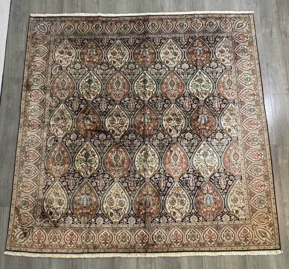 Sarouck - Vloerkleed - 240 cm - 242 cm - Zijde gereinigd #1.0