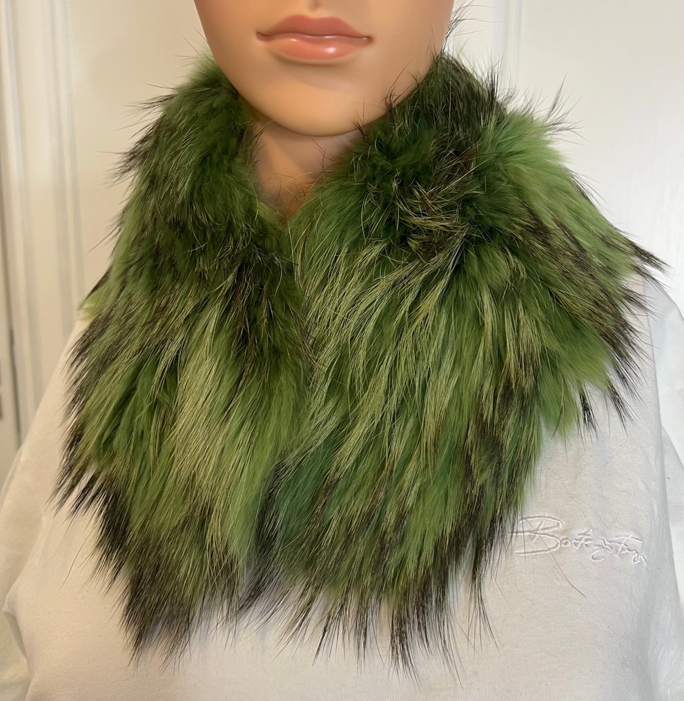 Artisan Furrier - Green - Fox Fur Collar - Sciarpa #2.1