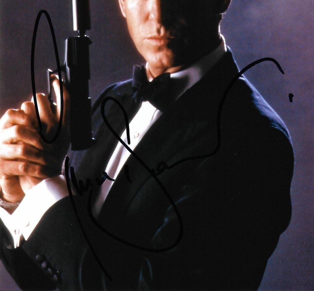 Pierce Brosnan - Autographed Photo "Die Another Day" James Bond 007 with b'bc COA. #2.1