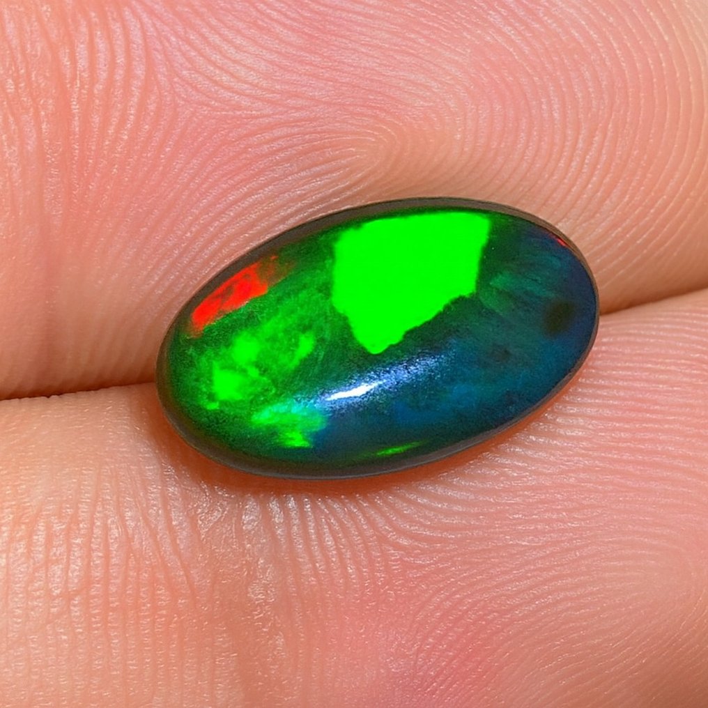 Opal Negru de foc multicolor 3 Ct- 0.6 g #4.3