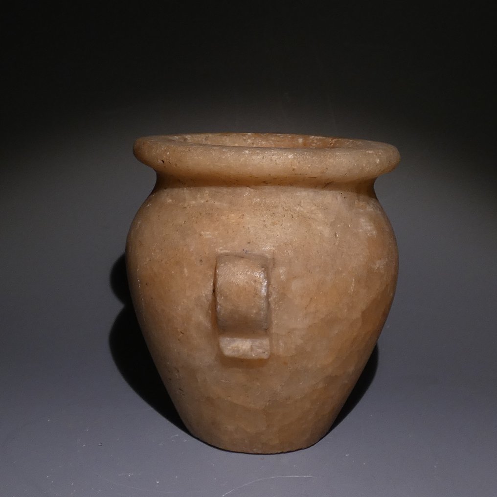古埃及 大理石 酒器。高8厘米。晚期 - 托勒密时期，公元前664年至公元前30年。 #4.3