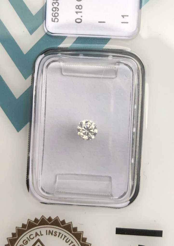 χωρίς τιμή ασφαλείας - 1 pcs Διαμάντι (Φυσικό) - 0.18 ct - Στρογγυλό - I - I1 - International Gemological Institute (IGI) - Φυσικός Διαμάντης #1.0