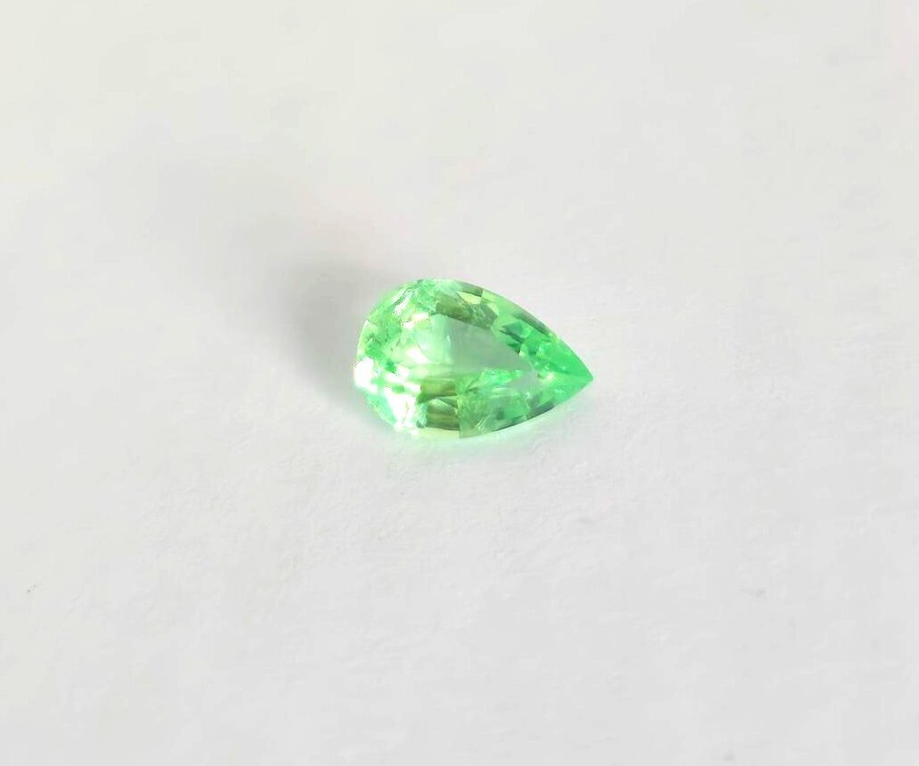 1 pcs  Πράσινο Τουρμαλίνη paraiba  - 1.00 ct - Διεθνής Ένωση Έγχρωμων Πολύτιμων Λίθων (ICA GemLab) - Πράσινο #3.2