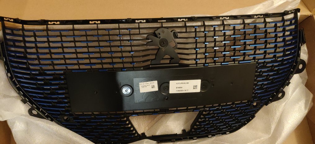 Karrosseri (1) - Peugeot - Griglia anteriore paraurti per modelli Peugeot 208e - Efter 2000 #4.3