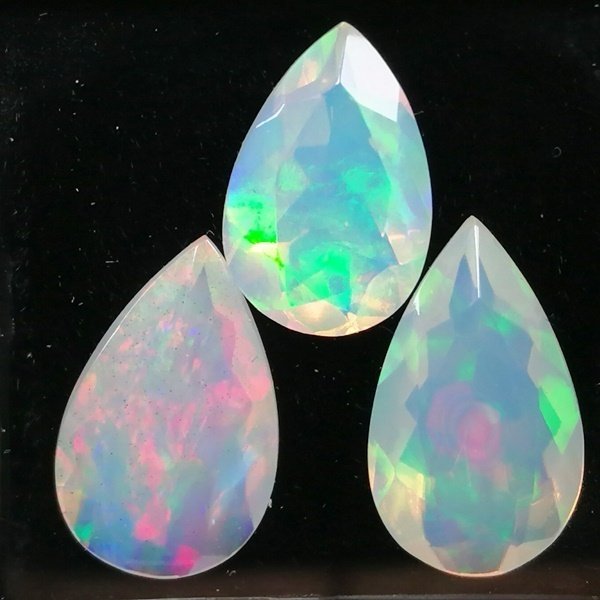 3 pcs Opal - 4.85 ct - Instituto Gemólogico Español (IGE) - Gra intensywnych kolorów #3.2