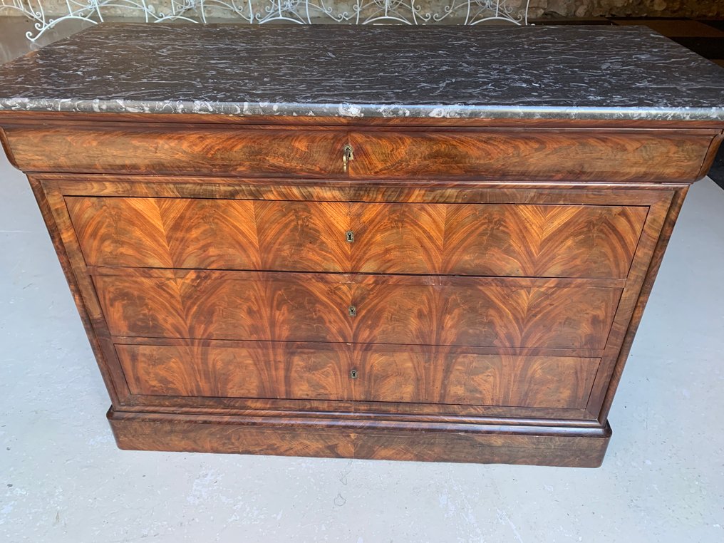 Commode - Wood #2.1