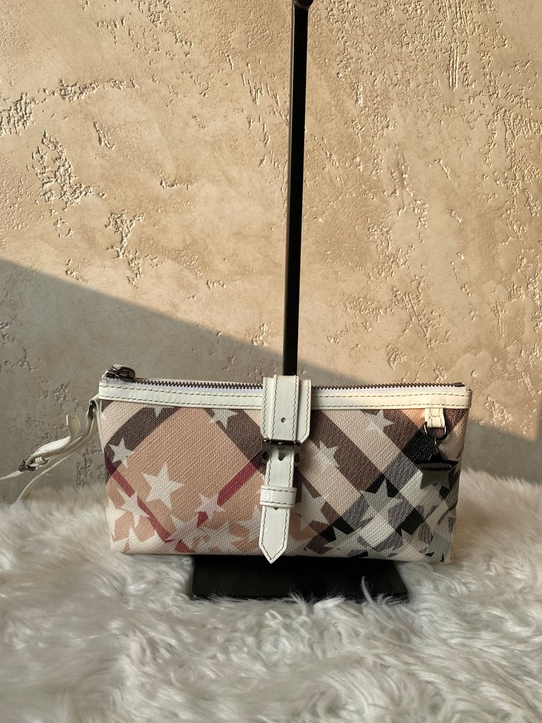 Burberry - Bag #1.0