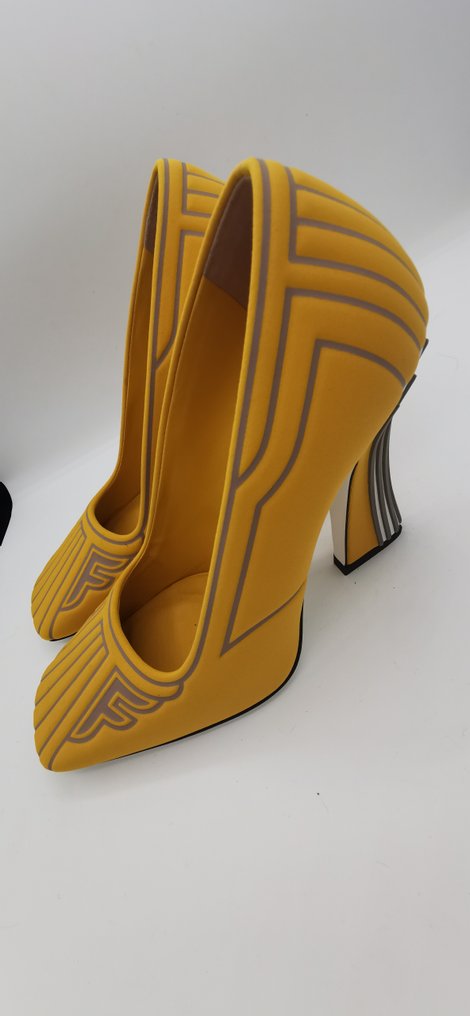 Fendi - Heeled shoes - Size: EU 39 #3.2