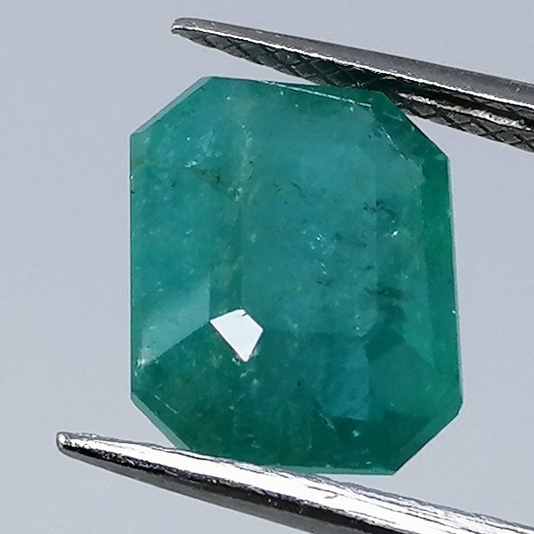1 pcs  Grønn Smaragd  - 2.95 ct - Instituto Gemólogico Español (IGE) - Oil Minor #4.3