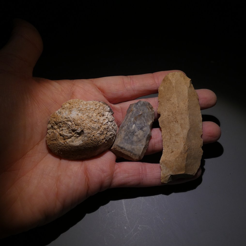 新石器時代 3块燧石。长度8.5厘米。刀具 - 公元前5000年 斧  (沒有保留價) #4.3