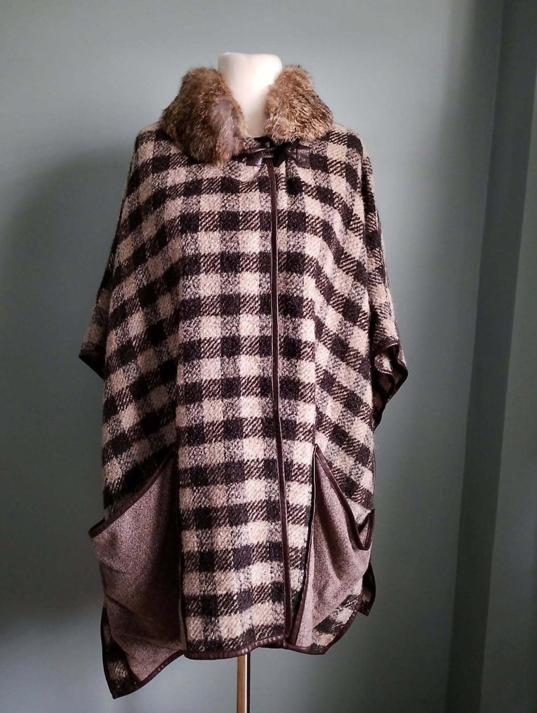 Etro - Cape #1.0