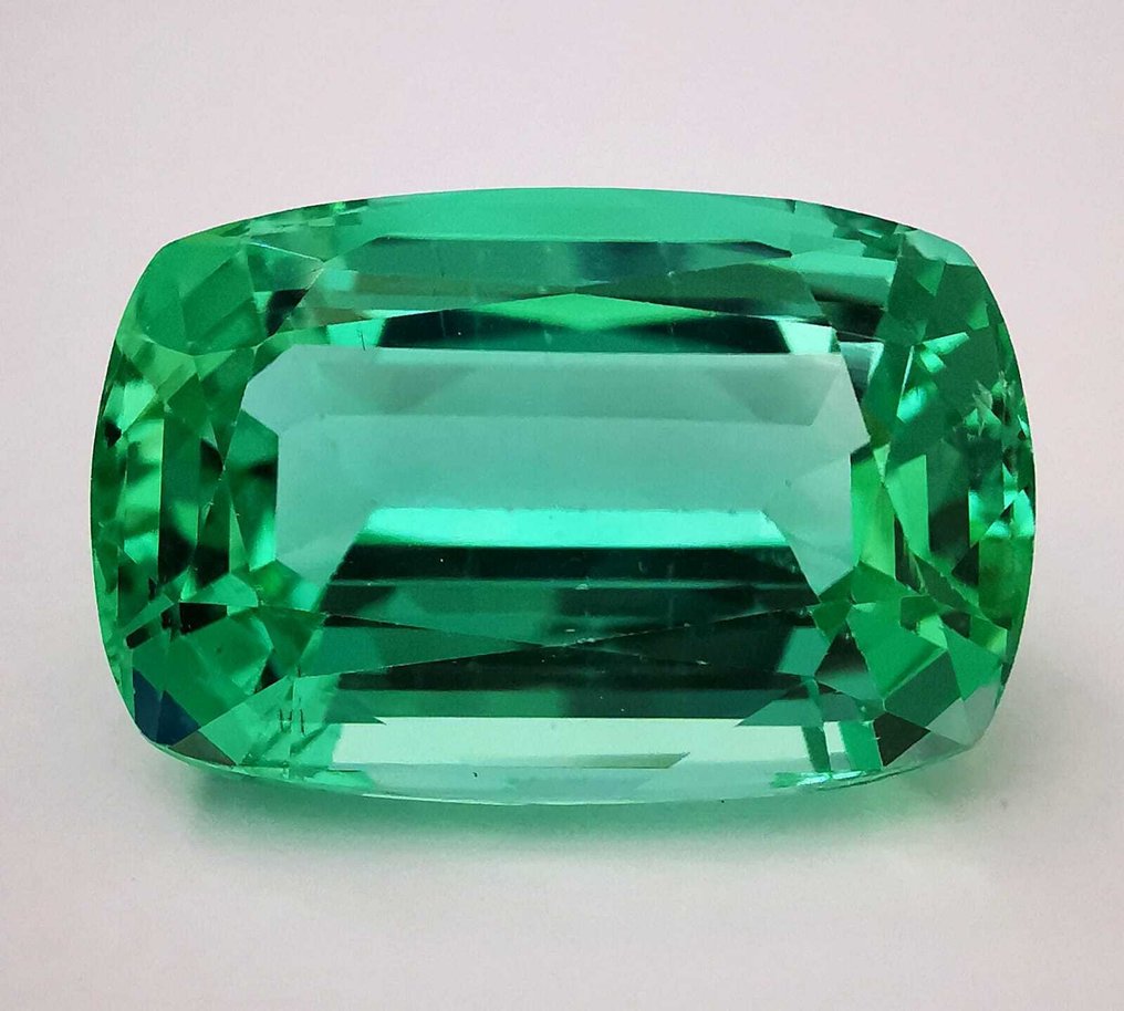 No Reserve Price Spodumene - 33.12 ct - Antwerp Laboratory for Gemstone Testing (ALGT) - In/Vivid Bluish Green #1.0