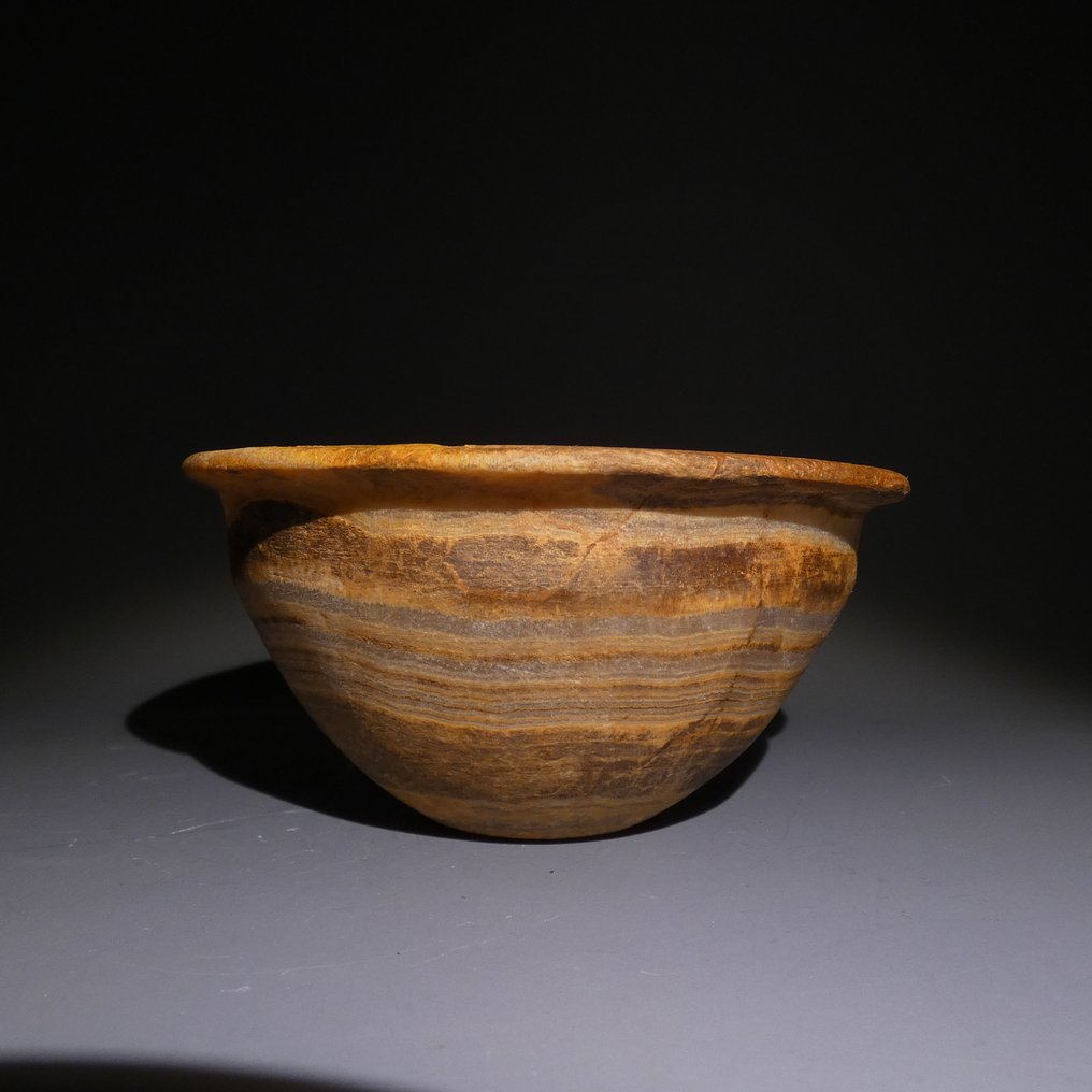 古埃及 大理石 容器。直径8.5厘米。中原，11-12世纪王朝，公元前2040年至1872年 #4.3