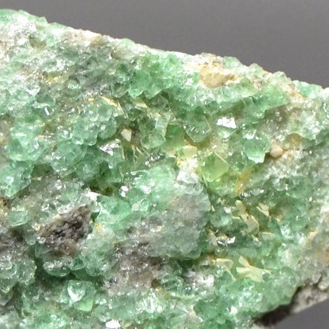 Fluorite Crystals on matrix - Height: 5.5 cm - Width: 9 cm- 255 g #4.3