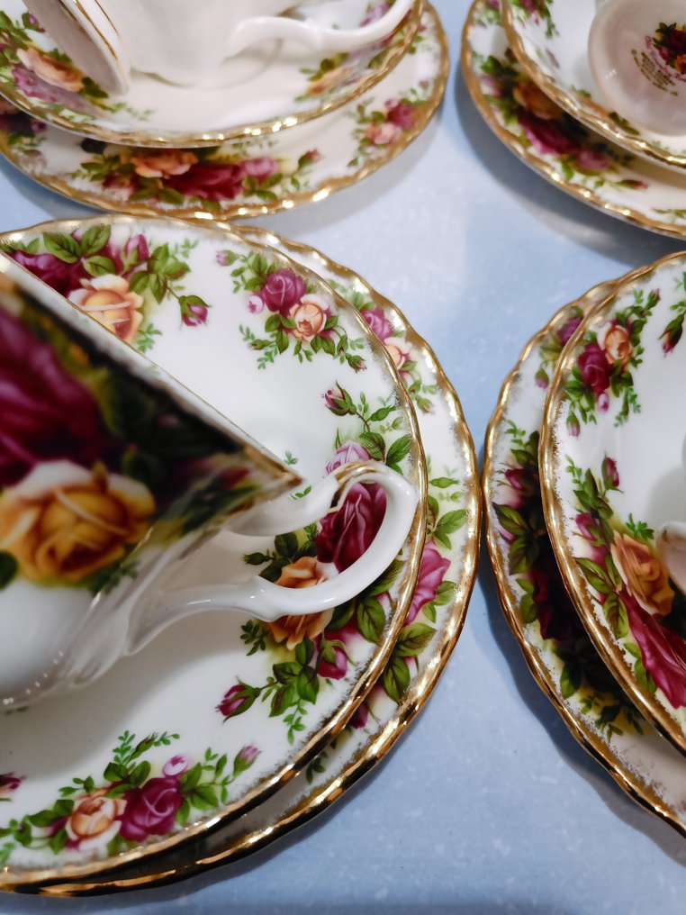 Royal Albert - Service à thé (12) - Os - Roses de l'Ancienne Contrée #2.1