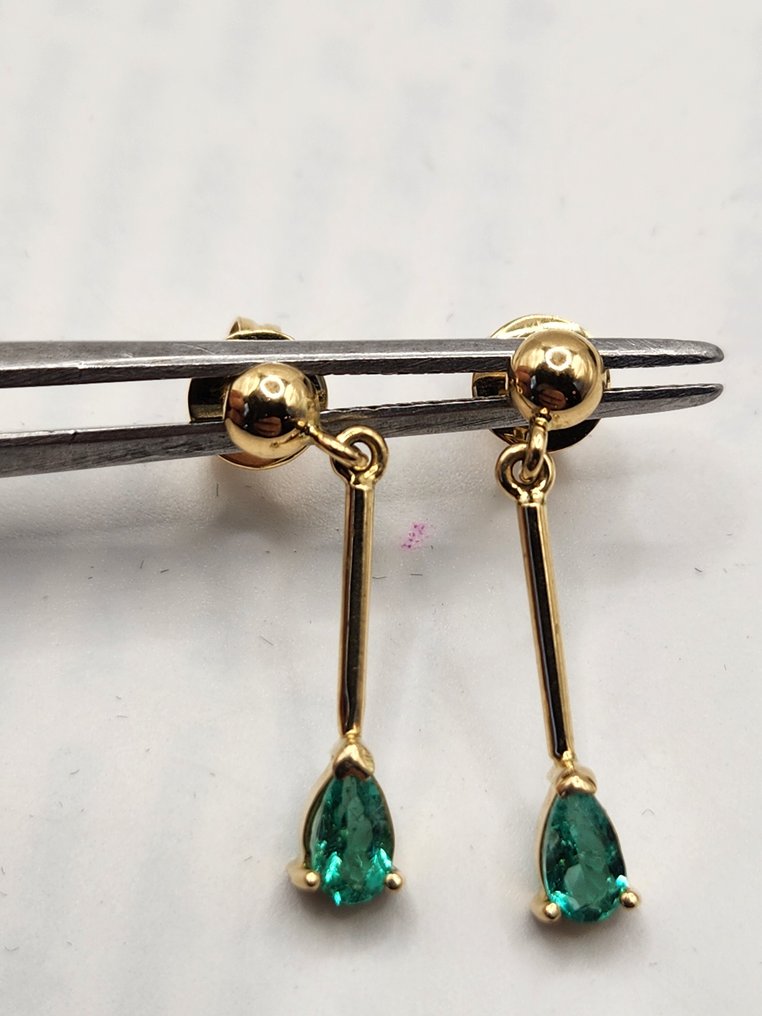 吊式耳環 - 18 克拉 黃金 -  1.40ct. tw. 祖母綠 - 梨形长款耳环 #1.0