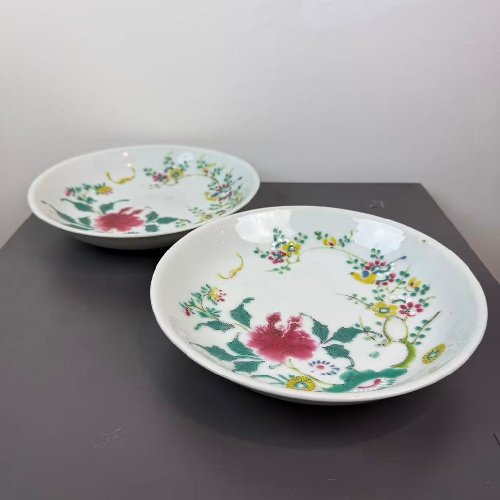 一件中国粉彩鸟花瓷盘 - 瓷器 - 20世紀 #1.0