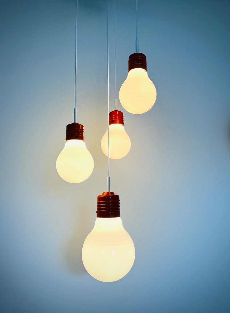 Brilliant Leuchten - 掛燈 - 灯泡形状吊坠 - 乳白色玻璃 - 复古的 MCM #2.1