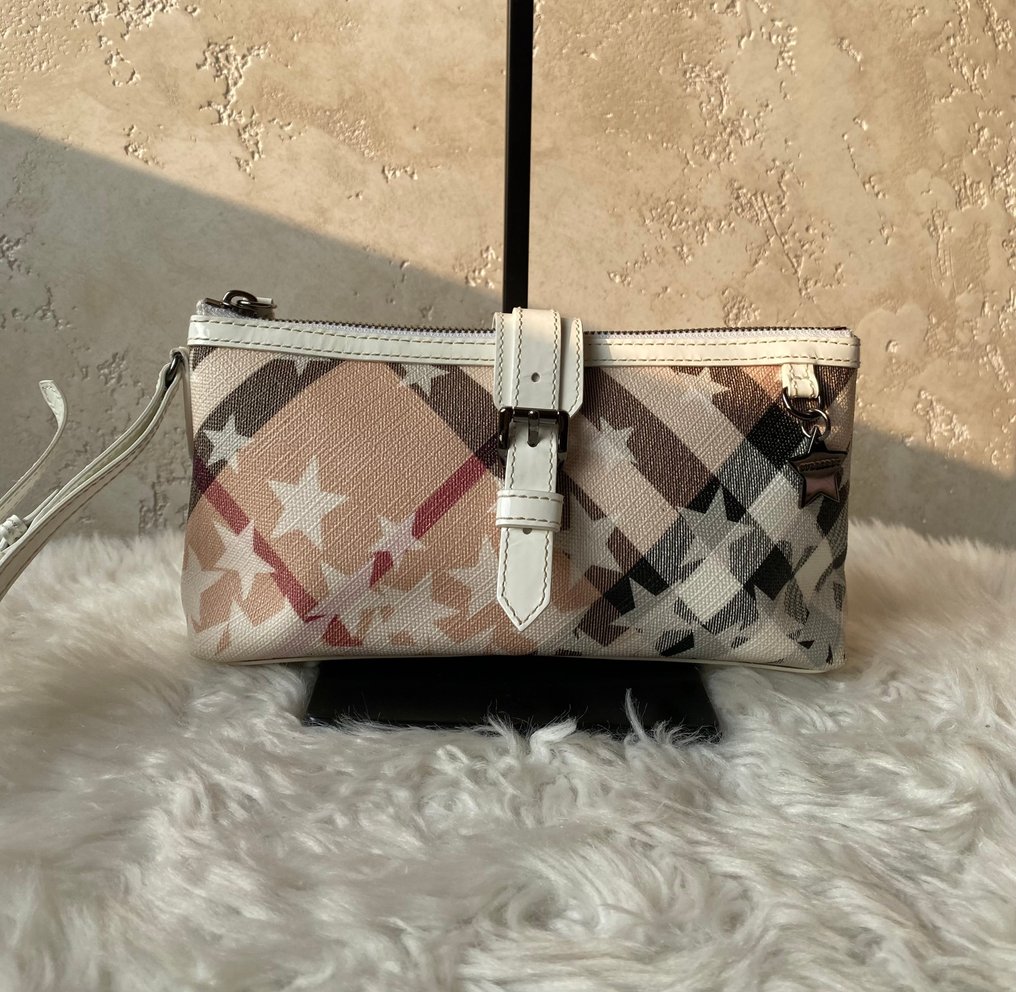 Burberry - Bag #1.0