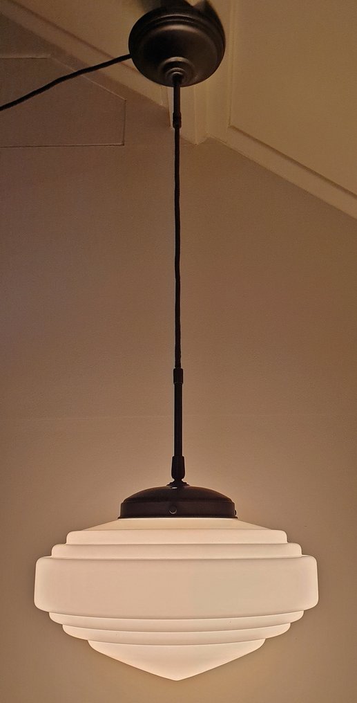 灯具 - 乳白色玻璃 #2.1