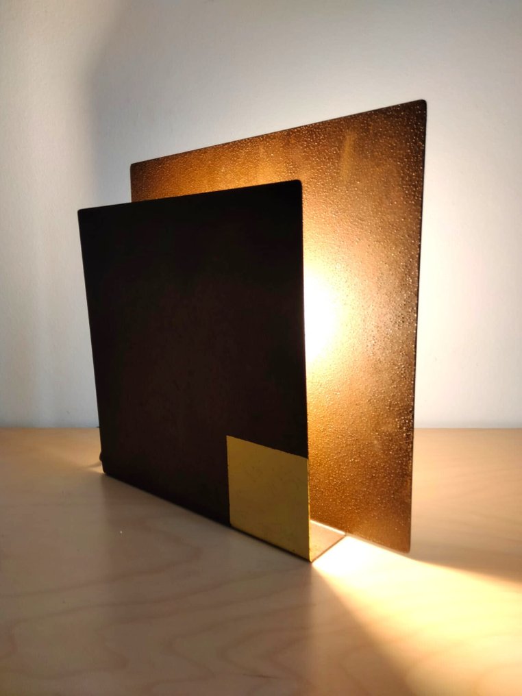OUT design - Roberto Dagnino - Lampe de table - Dorata - Corten, Acier #1.0