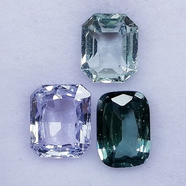 3 pcs 紫罗兰色, 绿色 蓝宝石 - 2.32 ct - 西班牙宝石学院(IGE) #4.3