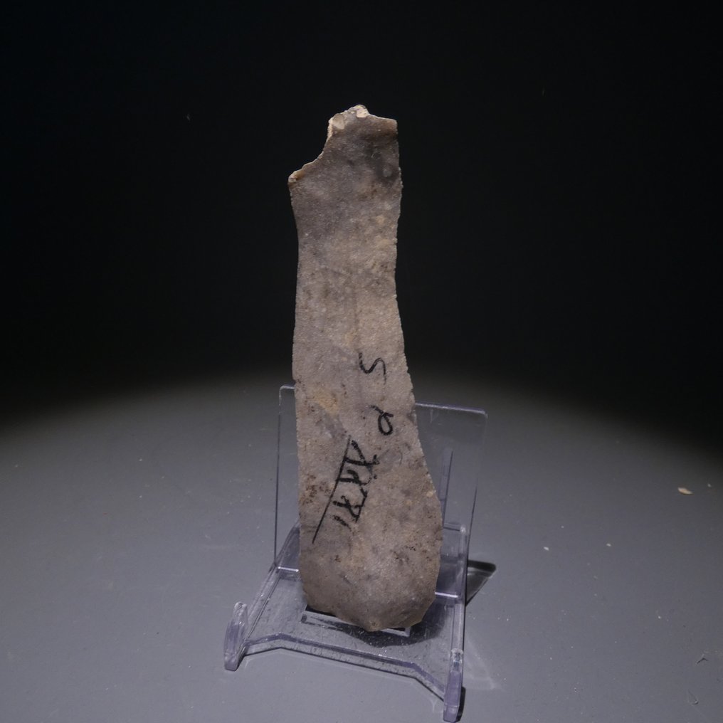 新石器时代 大燧石。11厘米长的刀 - 公元前5000年 斧  (没有保留价) #3.2