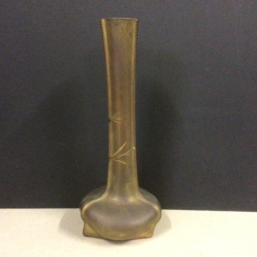 attr. to Val Saint Lambert - Vase -  "Oignon de Jemeppe"  - glassware produced using the sophisticated galvanoplastie technique #1.0
