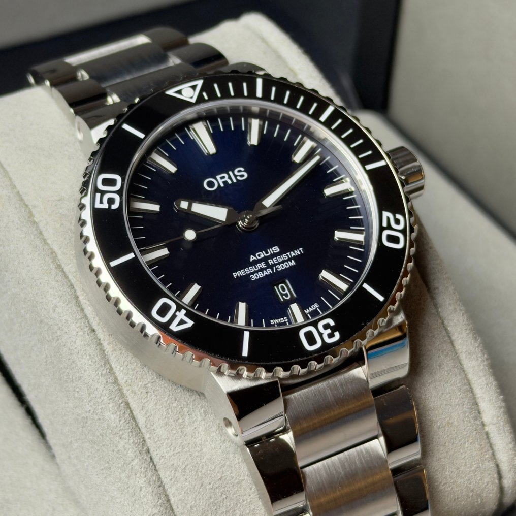 Oris - Aquis Date Caliber 733-1 Automatic - 01 733 7730 4135-07 8 24 05PEB - 男士 - 2020年及之后  #1.0