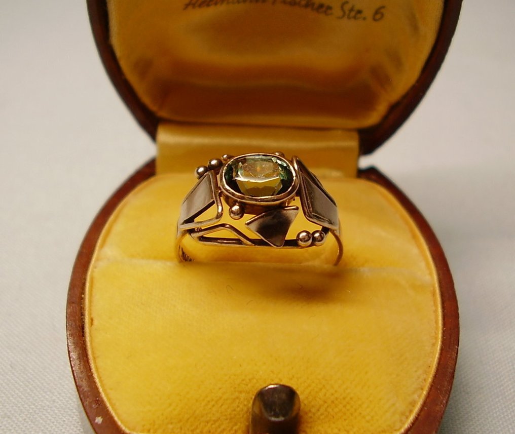 Sans Prix de Réserve - Other brand - Bague - 8 carats Or jaune, Or rose - 0.80ct. tw. Spinelle - Travail de orfèvre 1910 #1.0