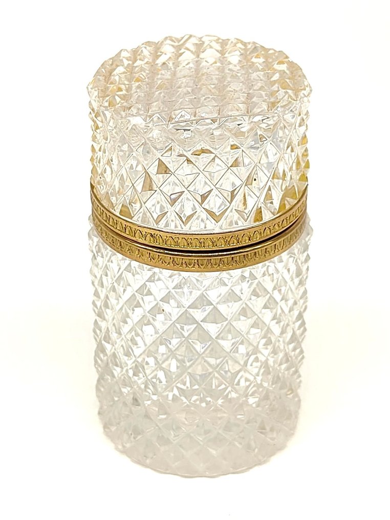 Jewellery box - Jewelry box with a domed crystal (weighing 307 g) with a golden metal frame. #3.2