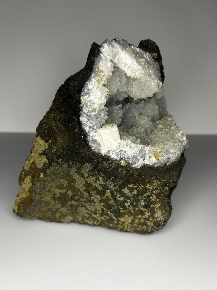 Quartz Géode - Hauteur : 17 cm - Largeur : 14 cm- 2241 g - (1) #2.1