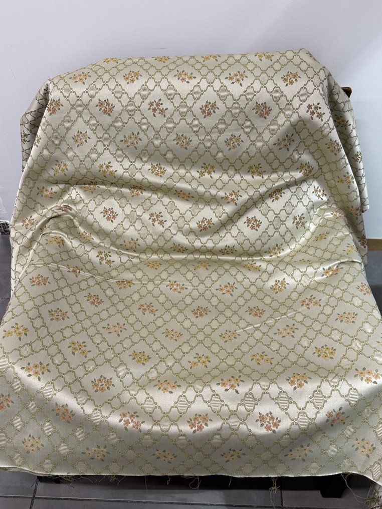 Γεωμετρική κομψότητα σε άνθιση – Υφασμα Jacquard για ταπετσαρίες - Ύφασμα ταπετσαρίας - 2.3 m - 2.8 m #3.2