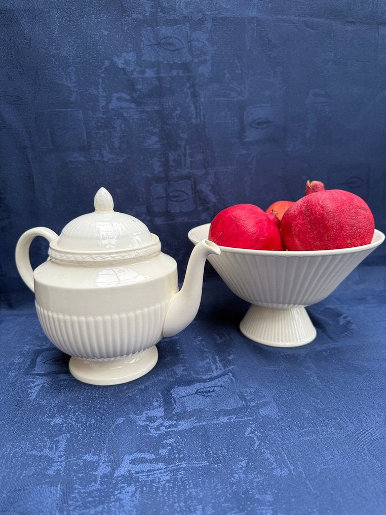 Wedgwood - Table service (2) - Porcelain - John Goodwin-Edme #1.0