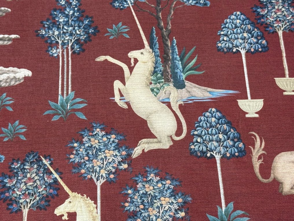 Il Giardino delle Chimere – Cotton fabric with unicorns and an enchanted landscape - Upholstery fabric  - 2.5 m - 2.8 m #1.0