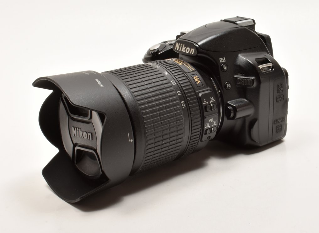 Nikon D3100 + AF-S Nikkor 18-105 mm Digital camera #1.0