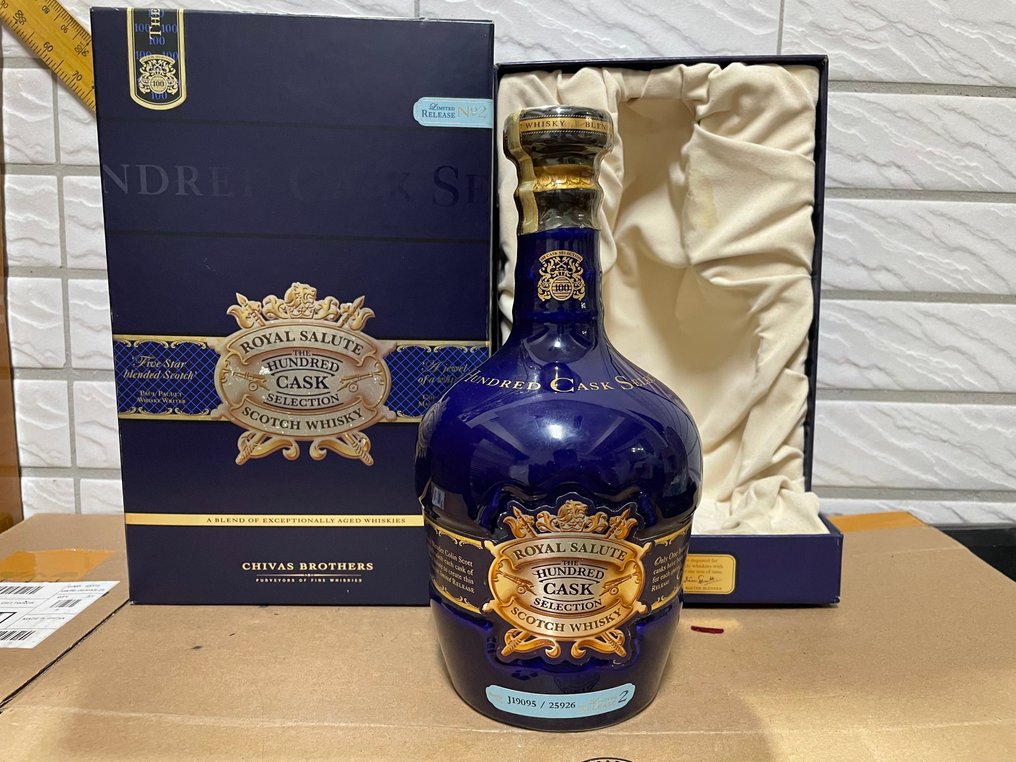 Royal Salute The Hundred Cask - Release No. 2  - b. 2008  - 700毫升 #1.0