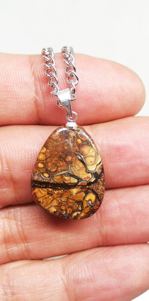 Magnificent 18-carat Boulder Opal with no reserve price. Jewellery- 3.64 g #1.0