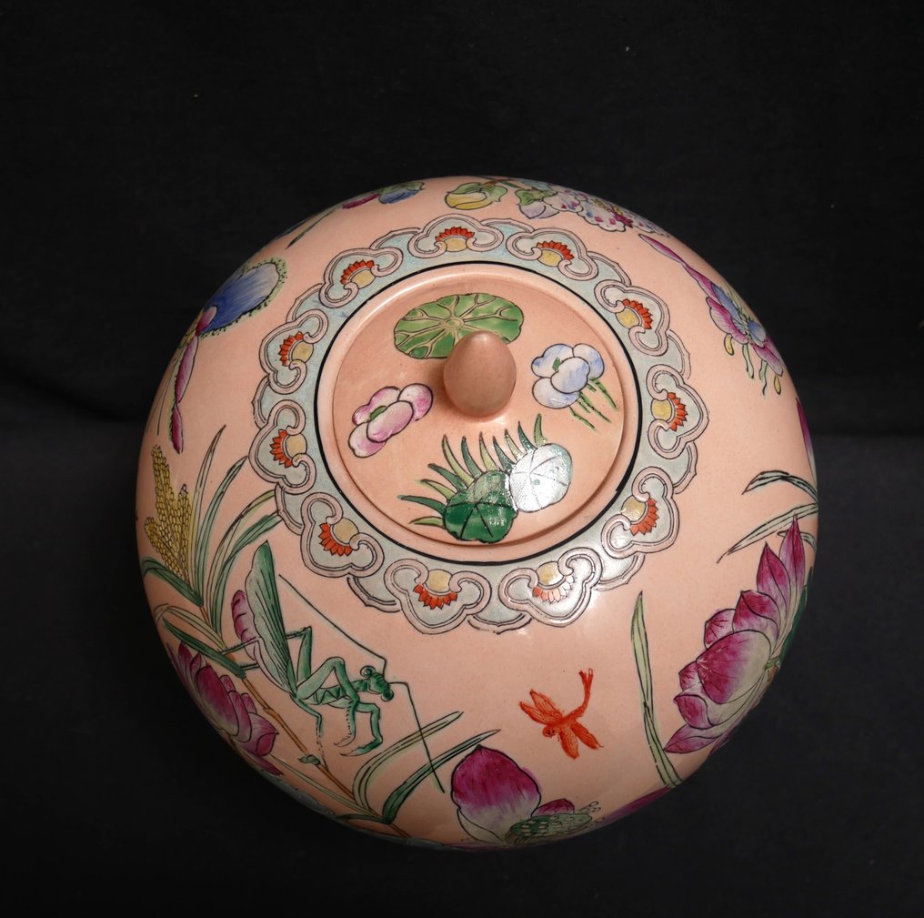 带盖花瓶  - 瓷 #2.1